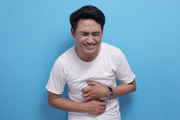 Common Symptoms of Peptic Ulcer Disease-600x400